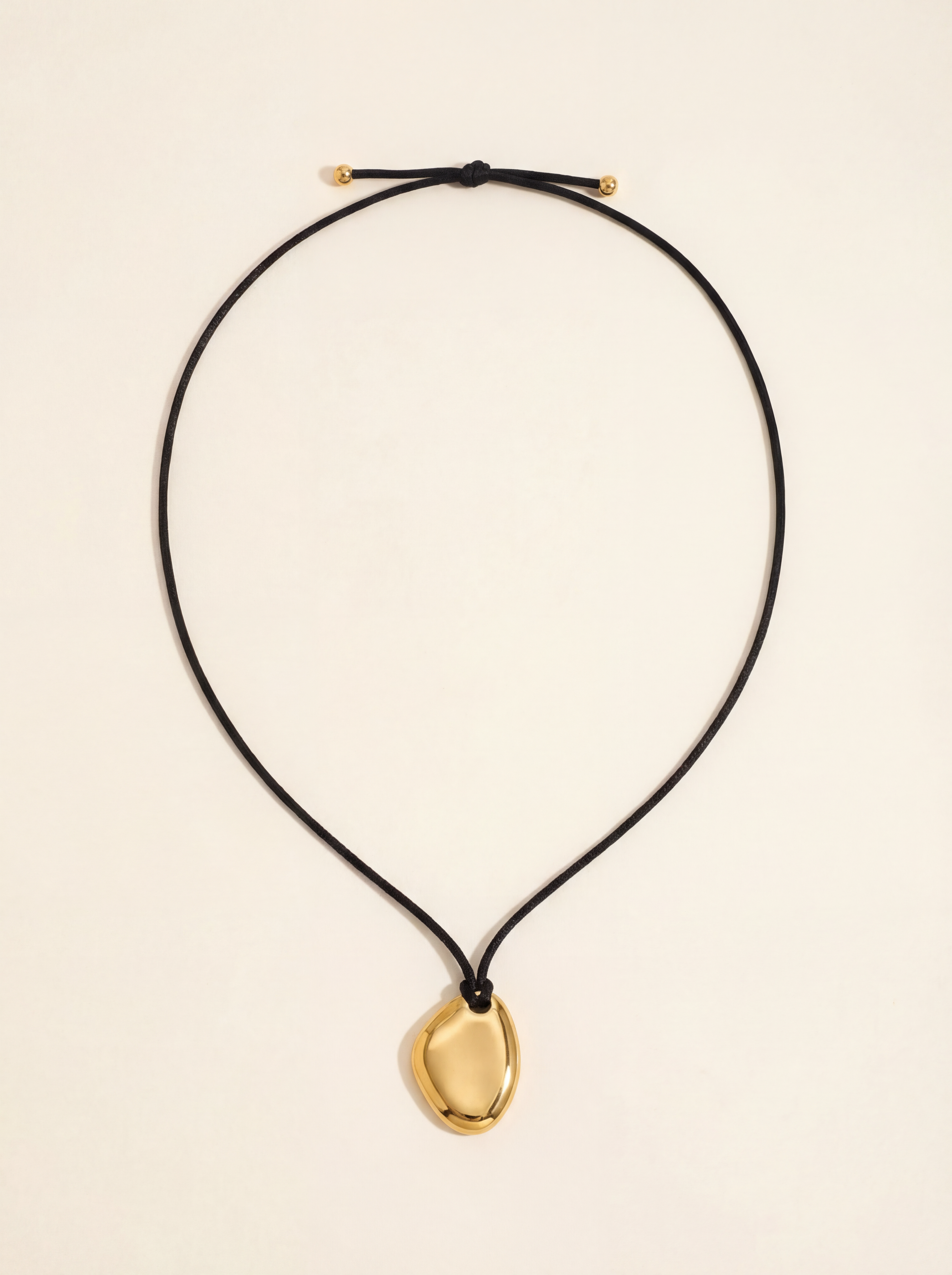 Églantine Necklace