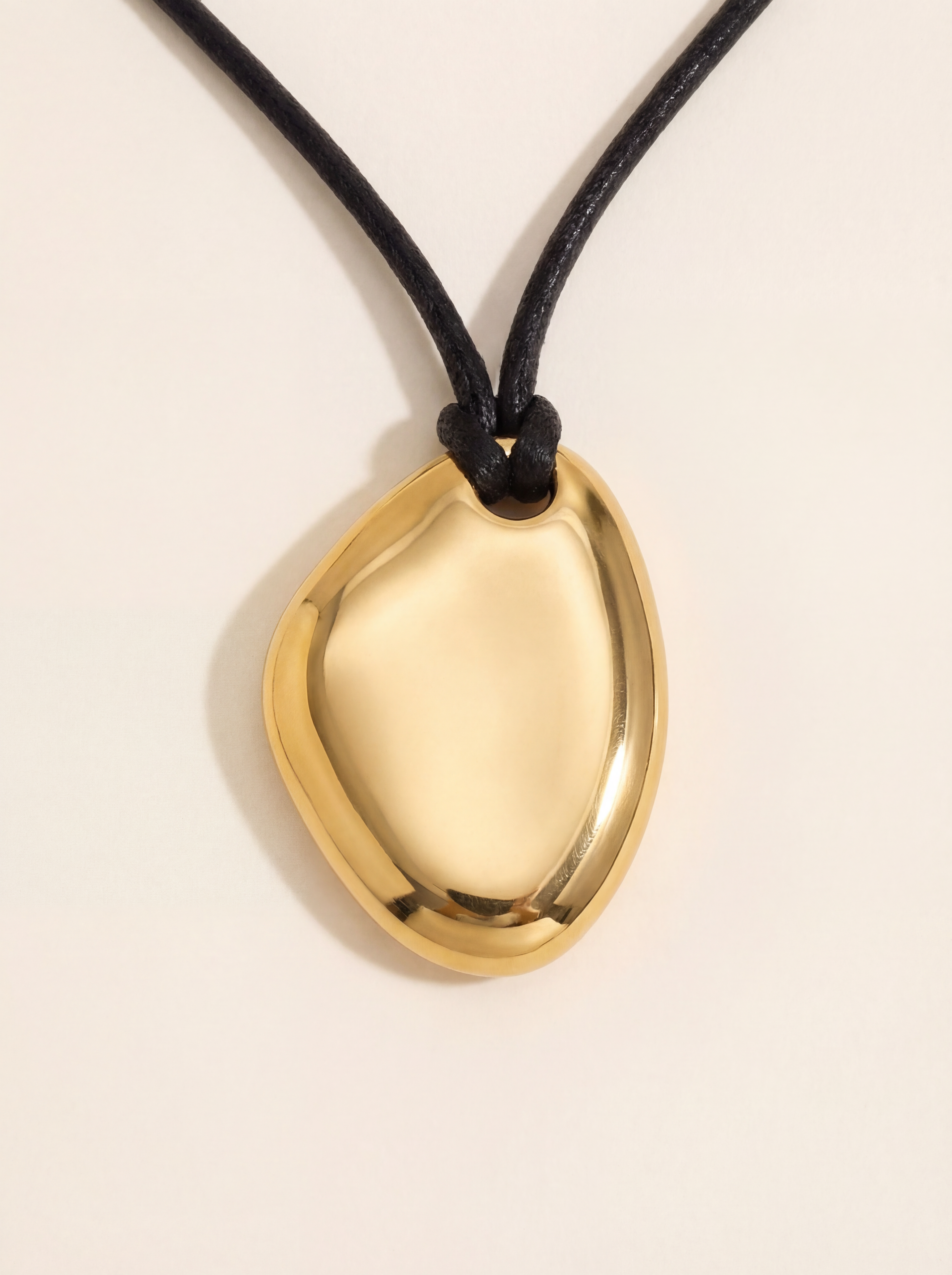 Églantine Necklace