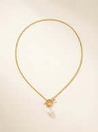 Moi Necklace