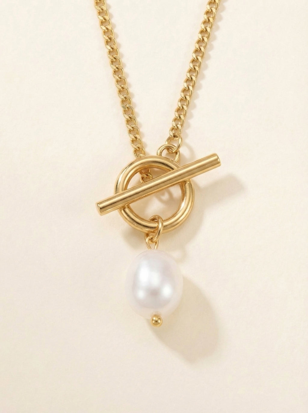 Moi Necklace