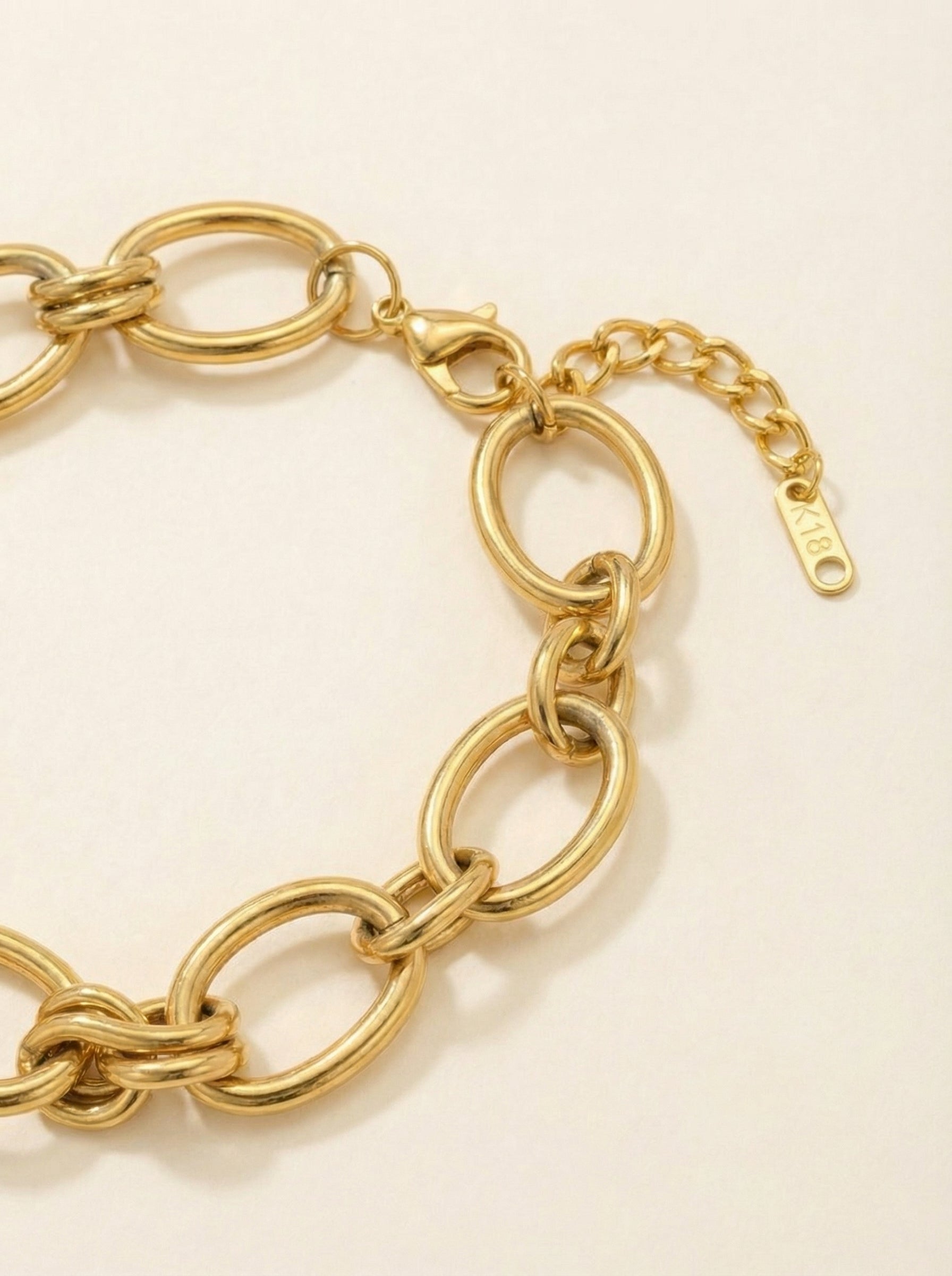 Vague Bracelet